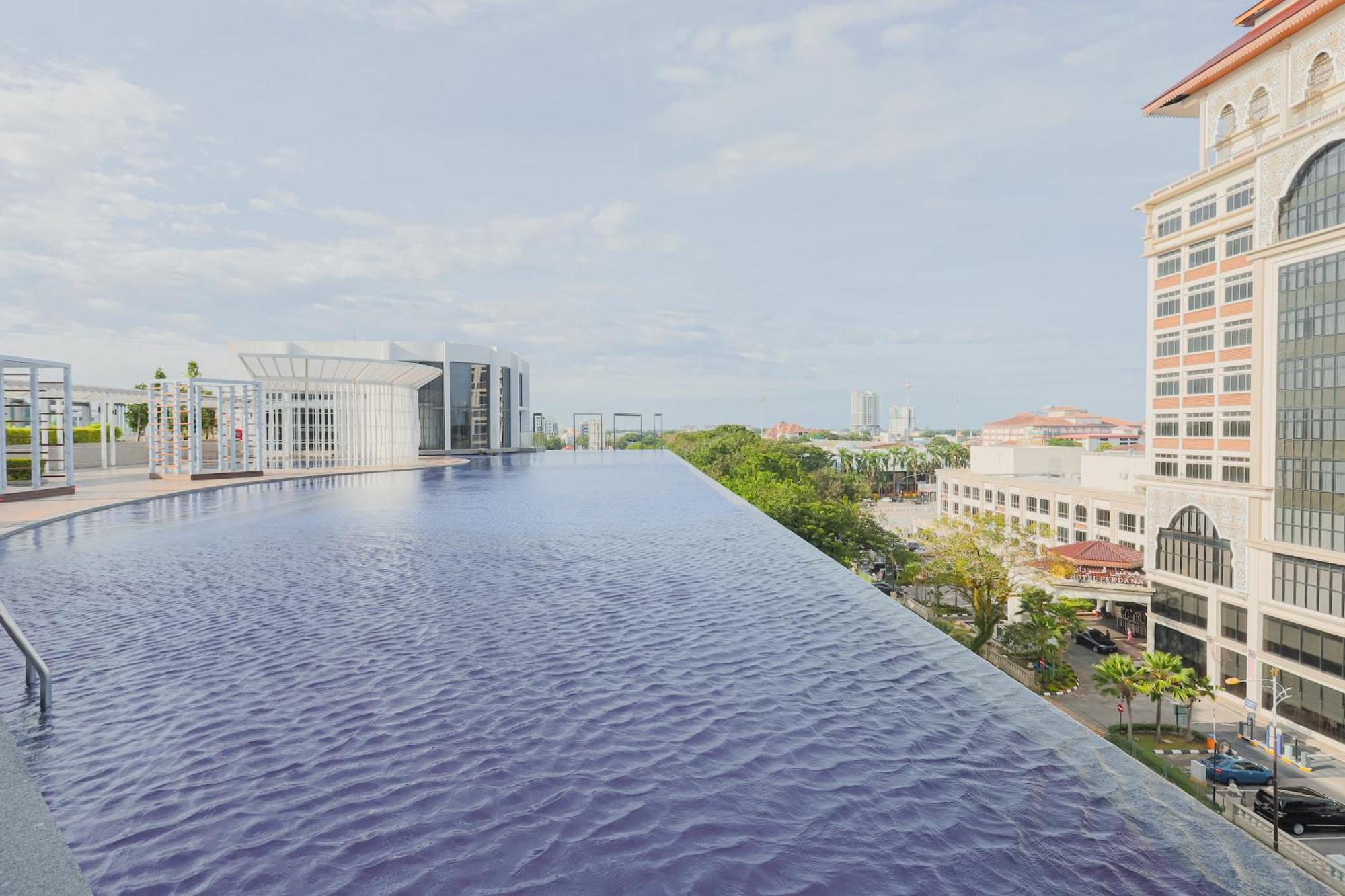 Aaira Troika Residence,Kota Bharu Exteriör bild
